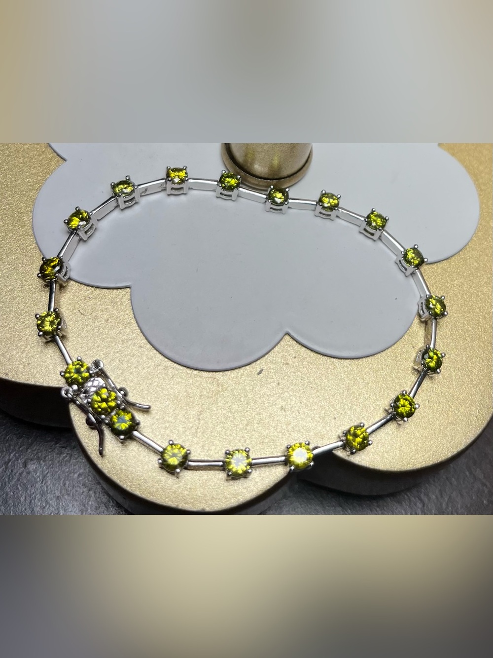 Sterling Silver Tennis Bracelet peridot Stones like new size 7”